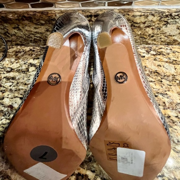 Cute Silver Michael Kors Boots! - Picture 8 of 11